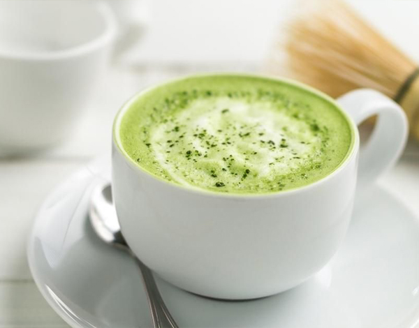 Yulaf Sütlü Matcha Latte